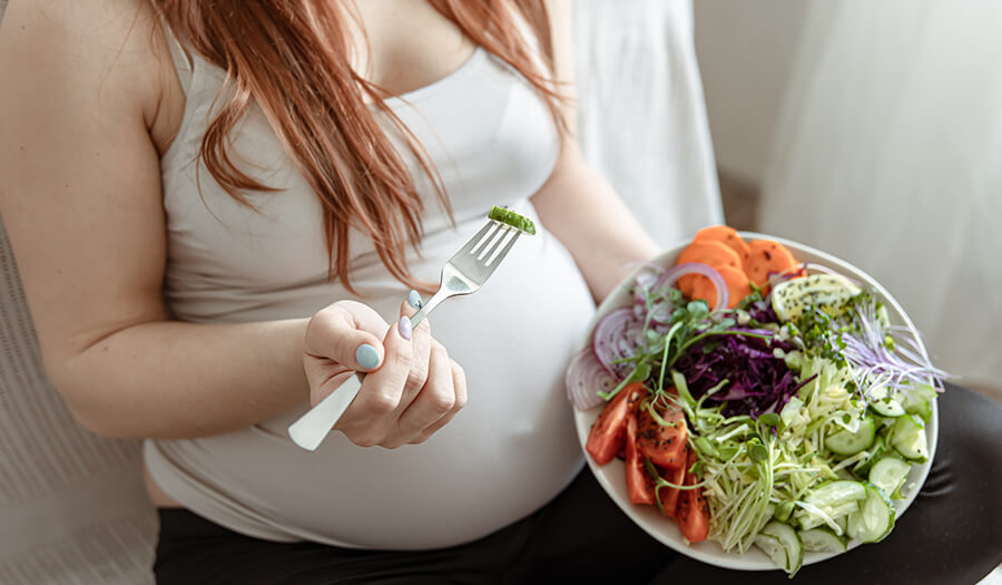 7 Nutrisi Ibu Hamil Untuk Kesehatan Gigi Bayi